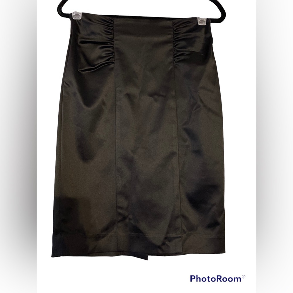 Black bebe skirt size 6
